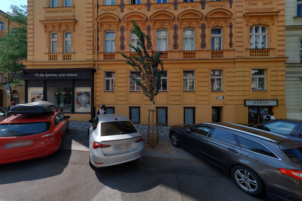 Vinohradská švadlenka foto 2