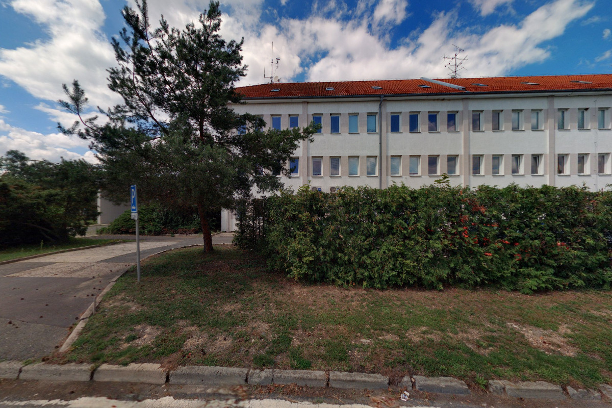 Policie ČR - Dálniční oddělení Bernartice foto 2