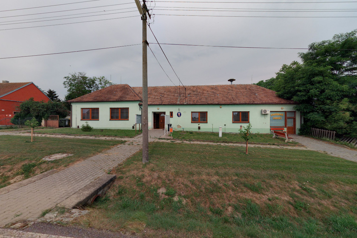 Trnové Pole - obecní úřad