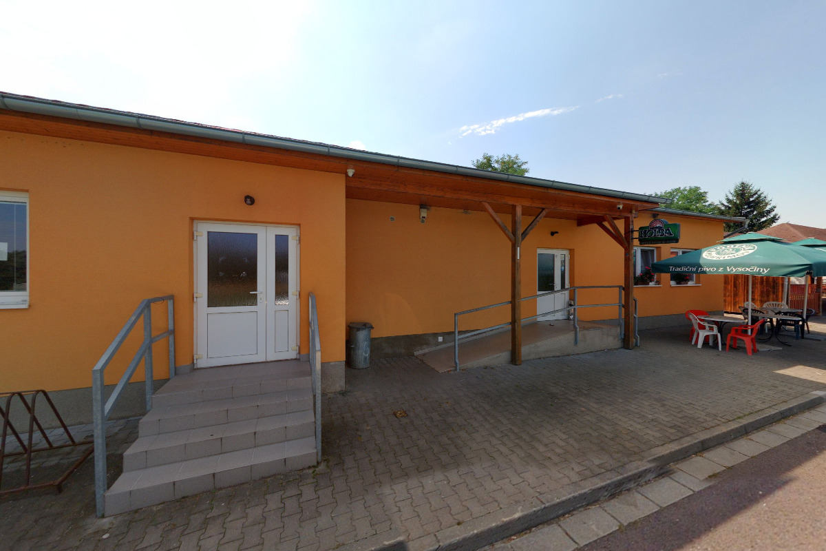 Restaurace na hřišti