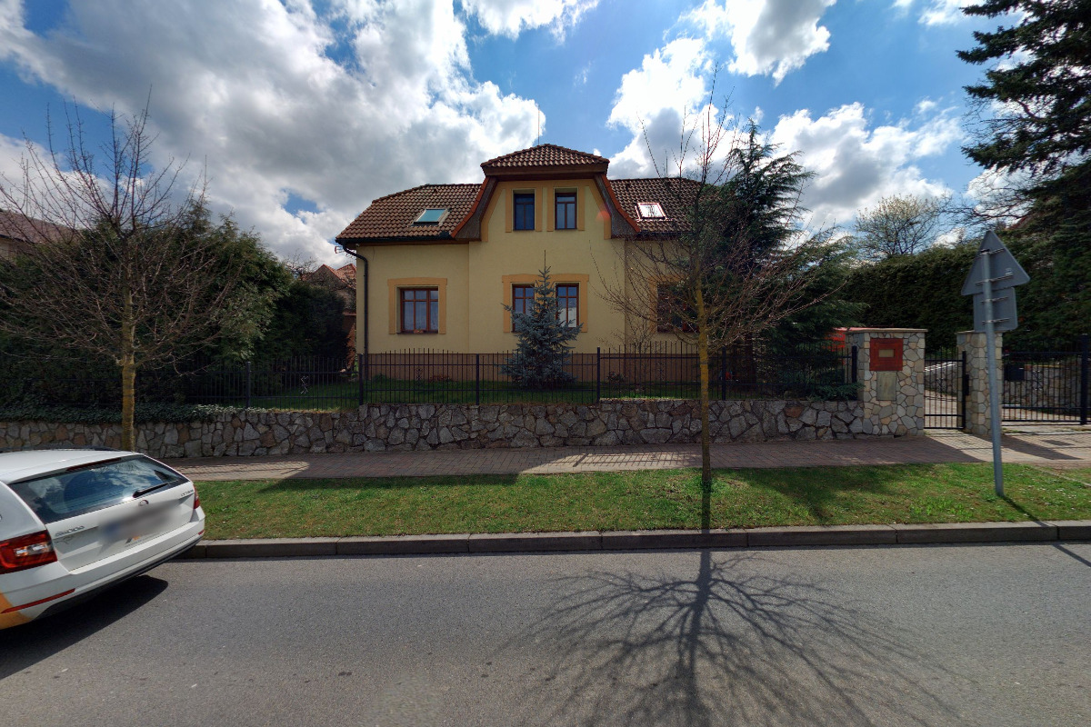 ADESTRA servis, s.r.o.