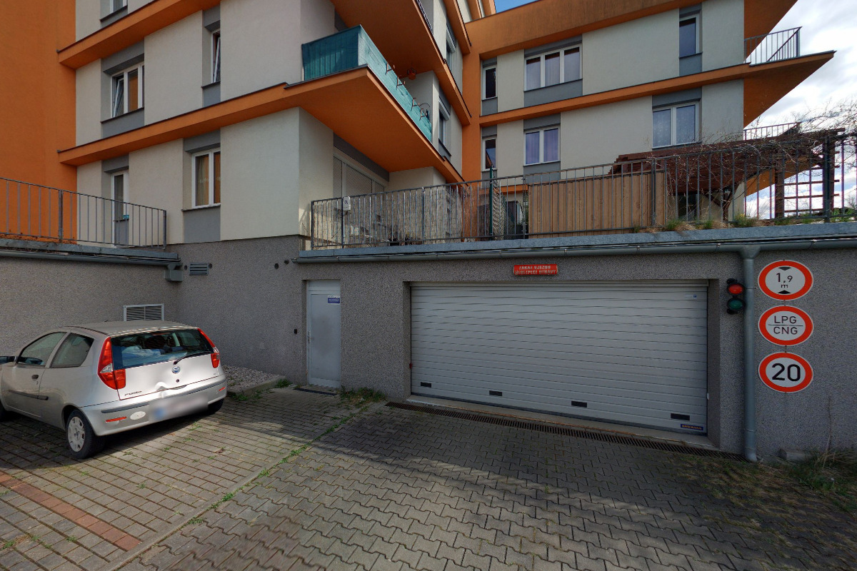 Lovely Spacious Apartment