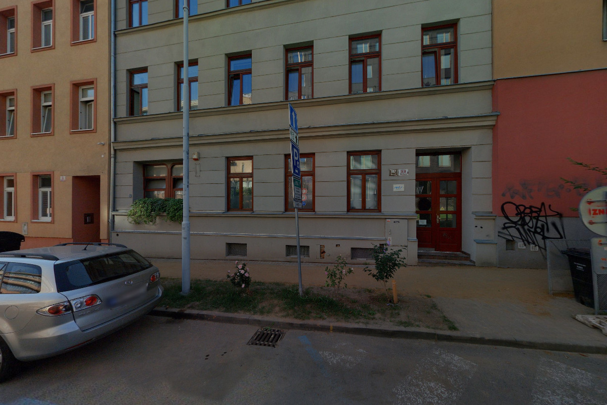 R E D I S, spol. s r.o.