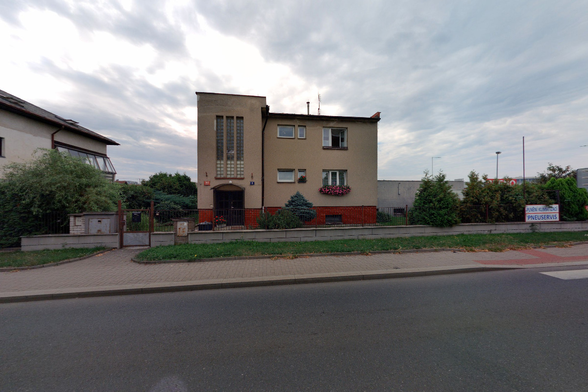 Dana Burgetová - autoservis pro Citroën