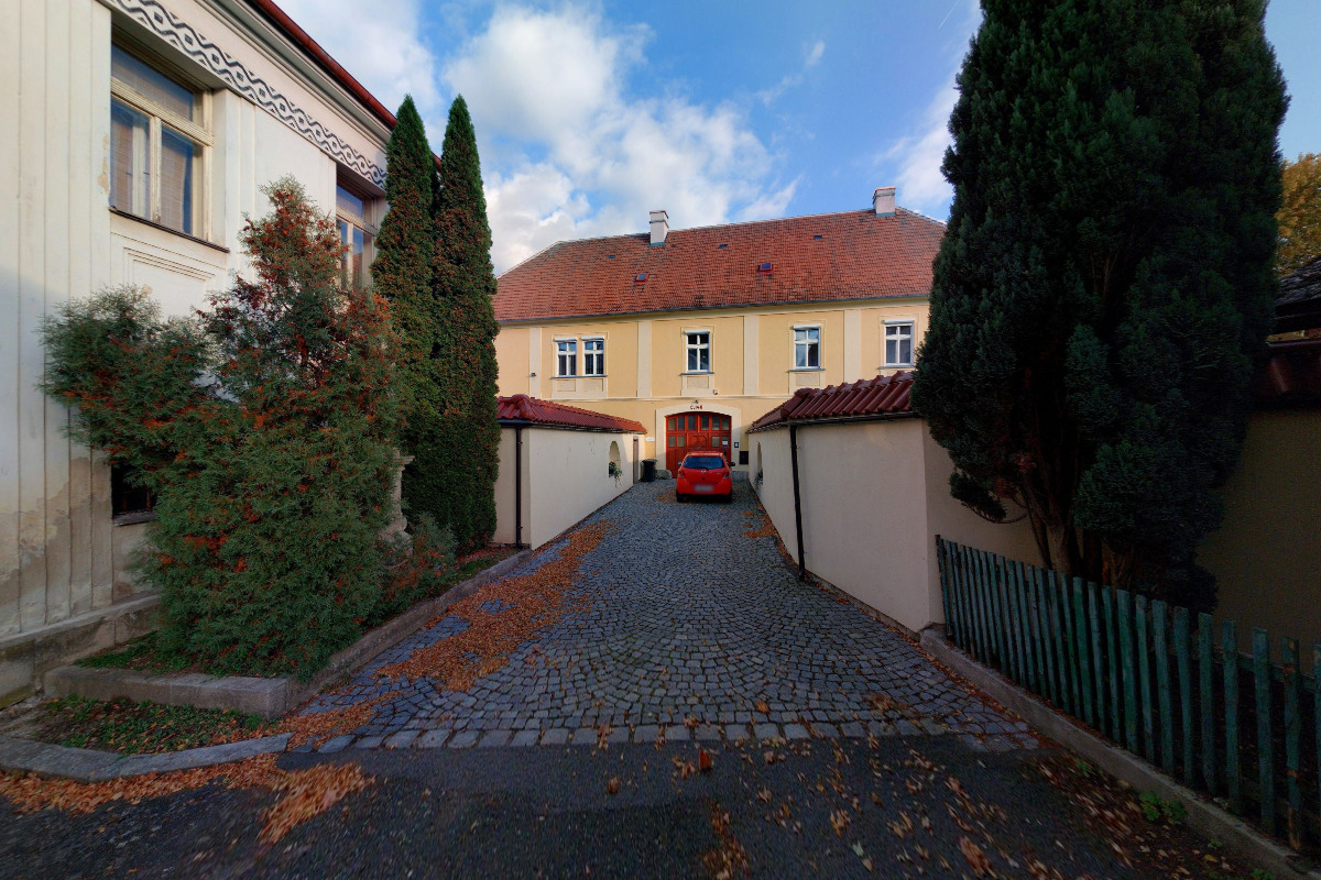 Římskokatolická farnost - děkanství Ledeč nad Sázavou