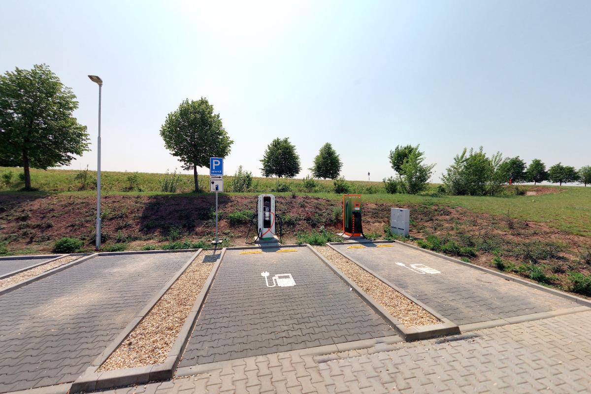 Nabíjecí stanice ČEZ