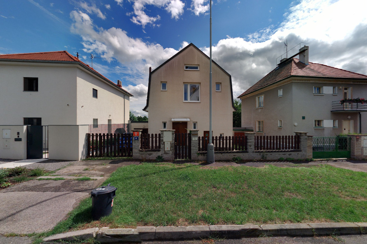 Prague Clinical Services, s.r.o.