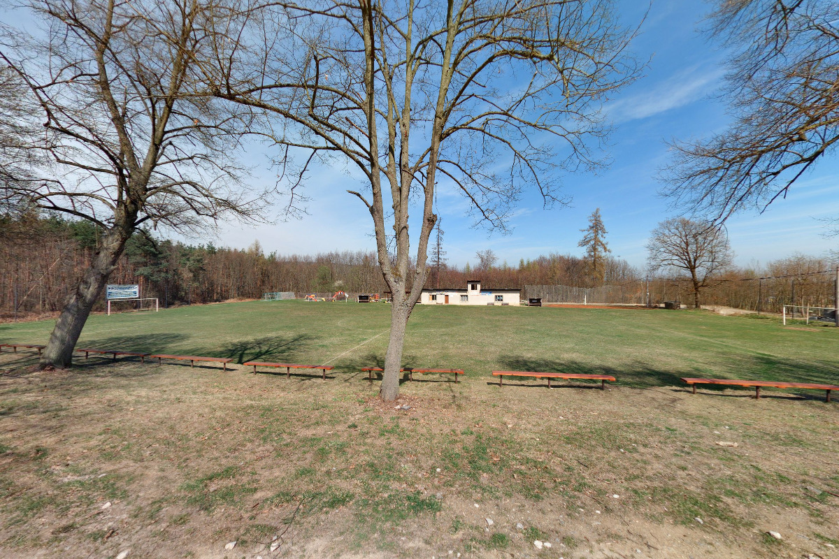 Fotbalové hřiště Svatá