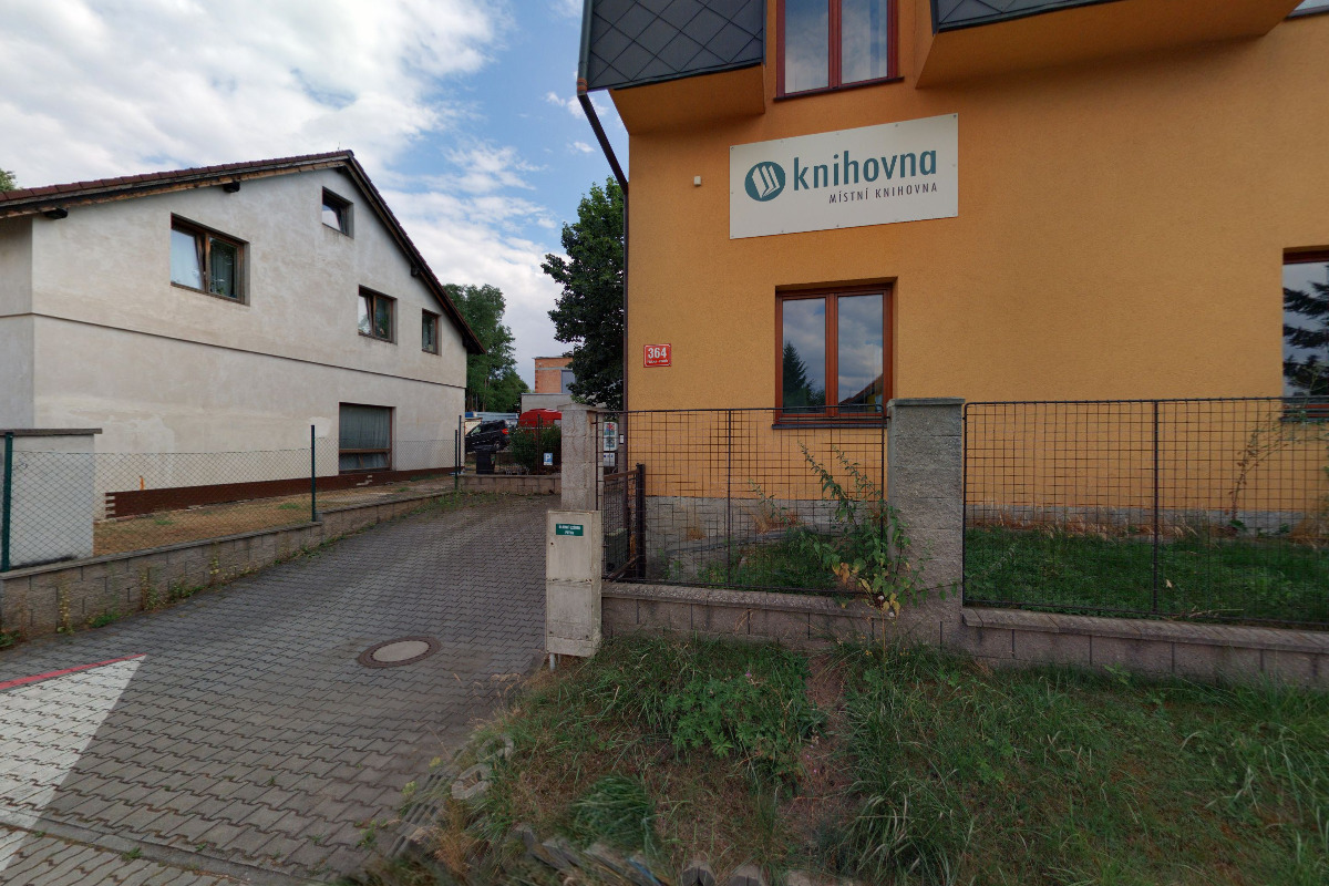 Místní knihovna Vinoř foto 1