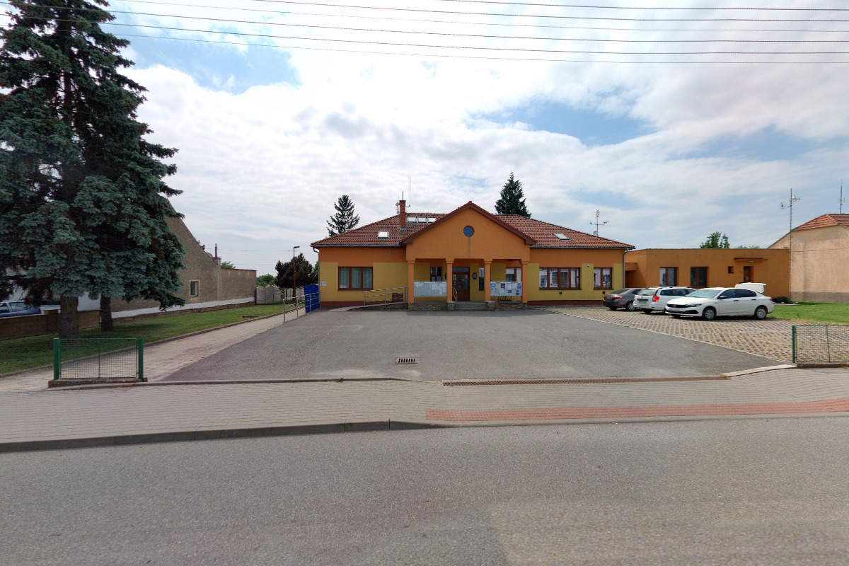 Mikulovice - úřad městyse
