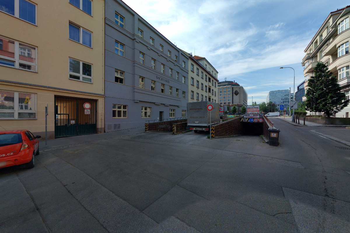 MR.PARKIT - Parking Studentská 529/1 foto 5