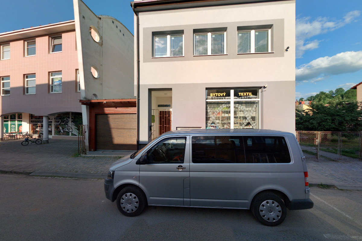 Smíšené zboží Minh Ha Hoang