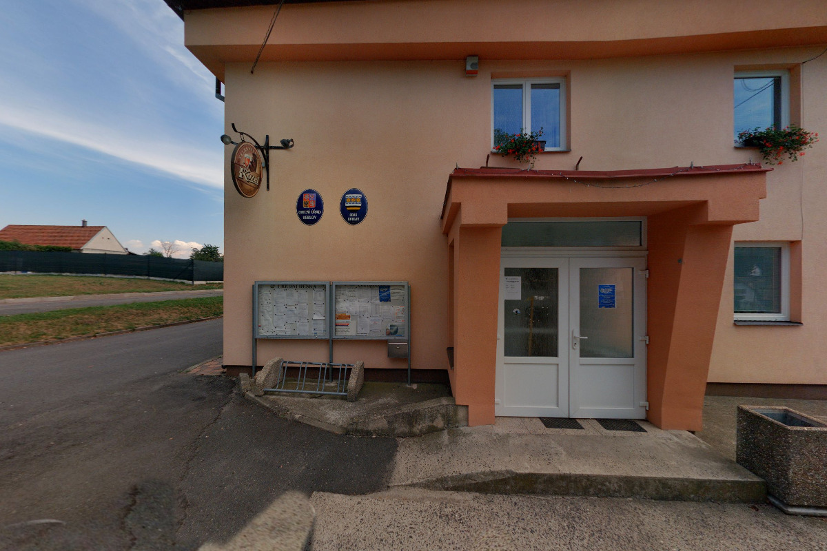 Keblov - obecní úřad foto 5