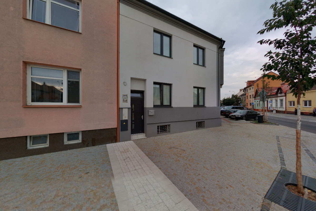 TOMBEK COMPANY, s.r.o.