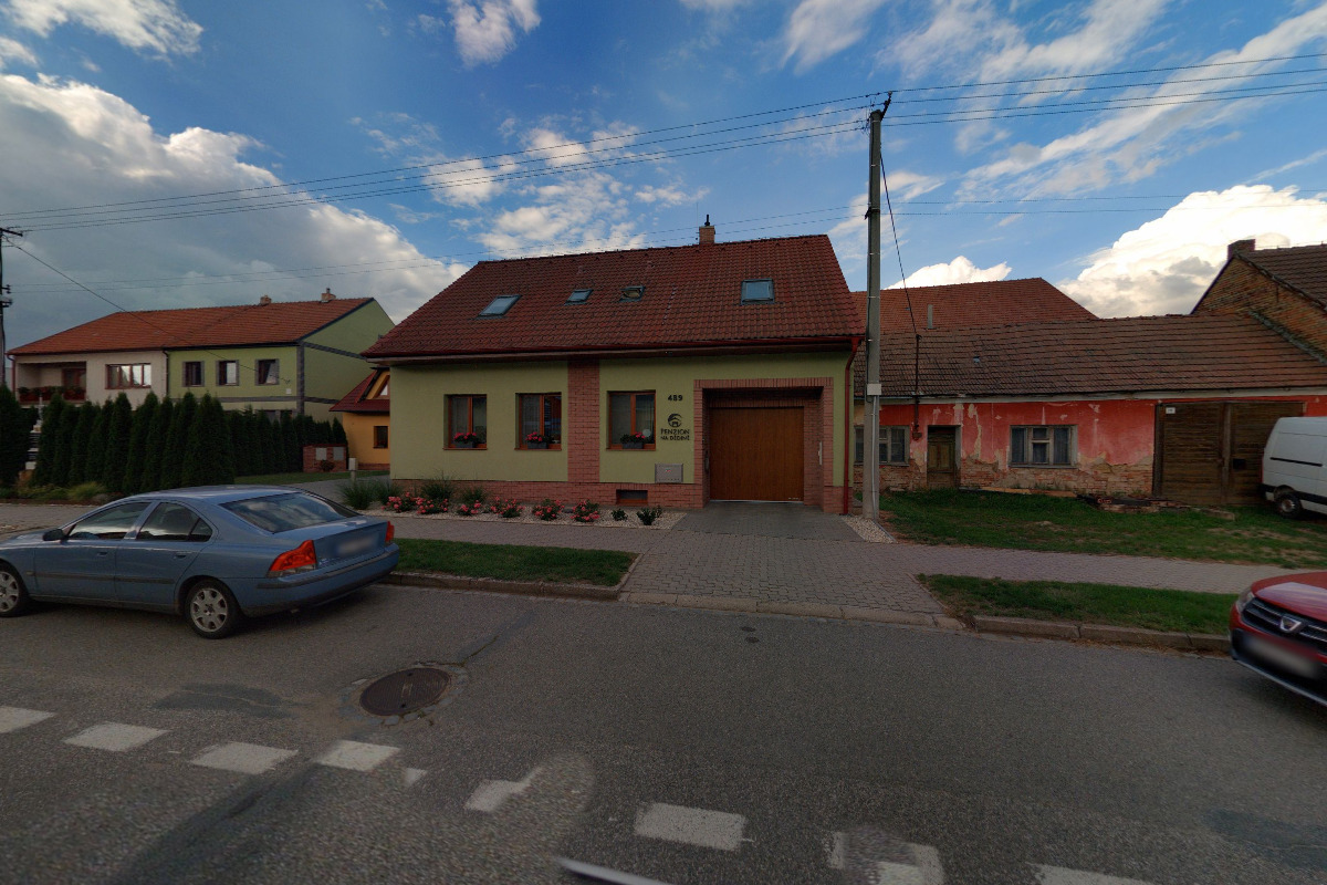 INVESTSERVIS, s.r.o.