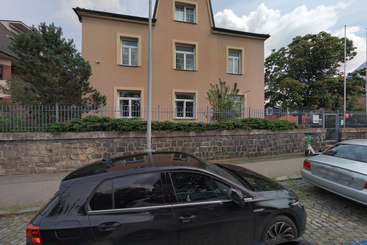 TrustWorthy Investment Holding