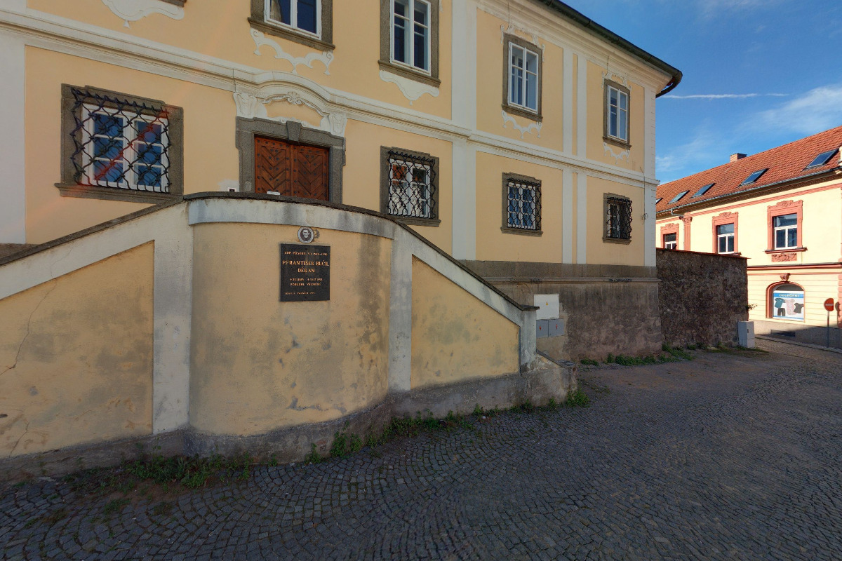 Římskokatolická farnost Sedlčany