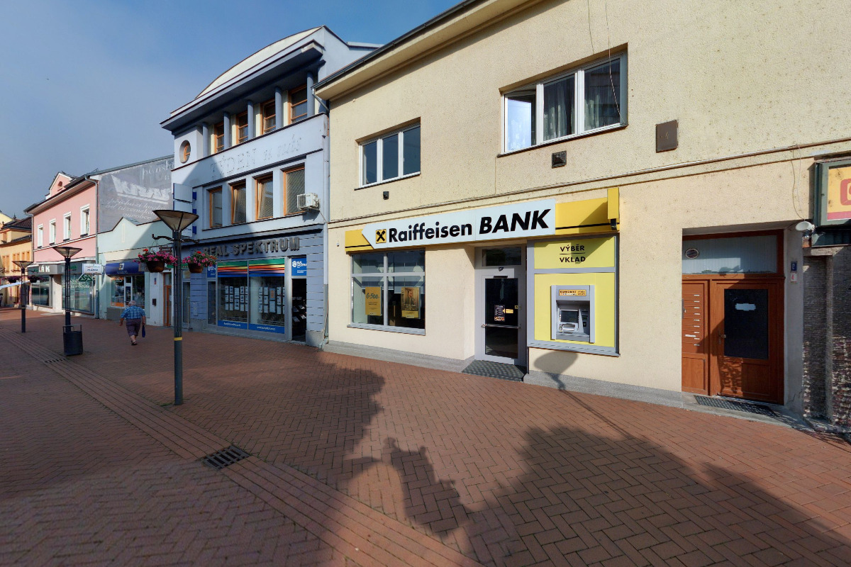 Raiffeisenbank - bankomat