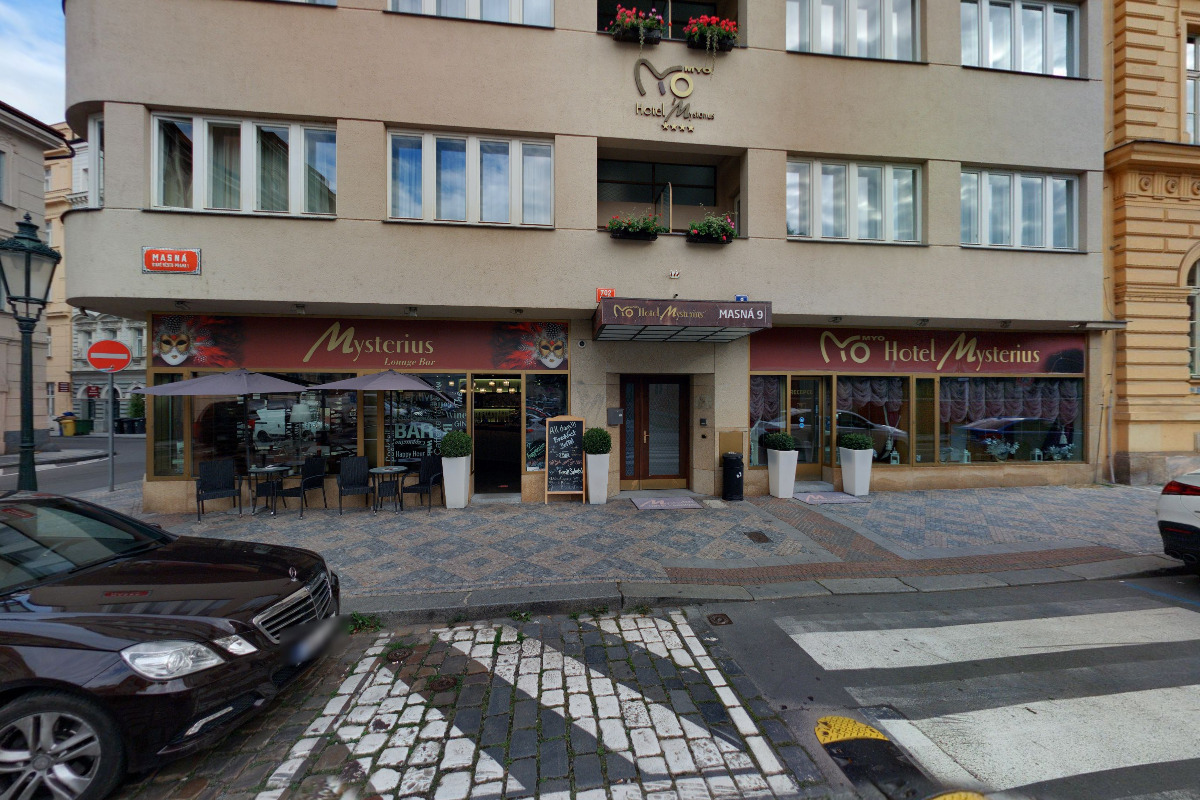 Mysterius Hotel Carnival