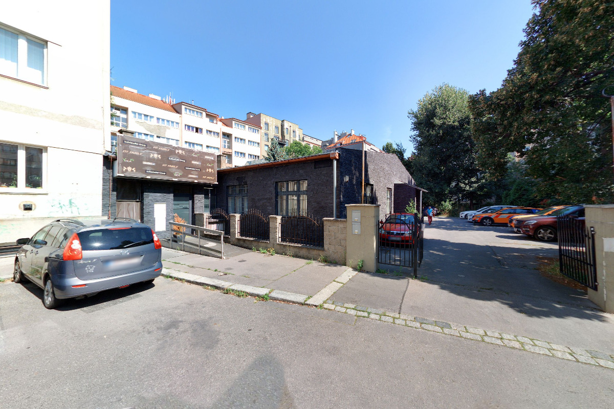 RK Adriana - realitní kancelář foto 5