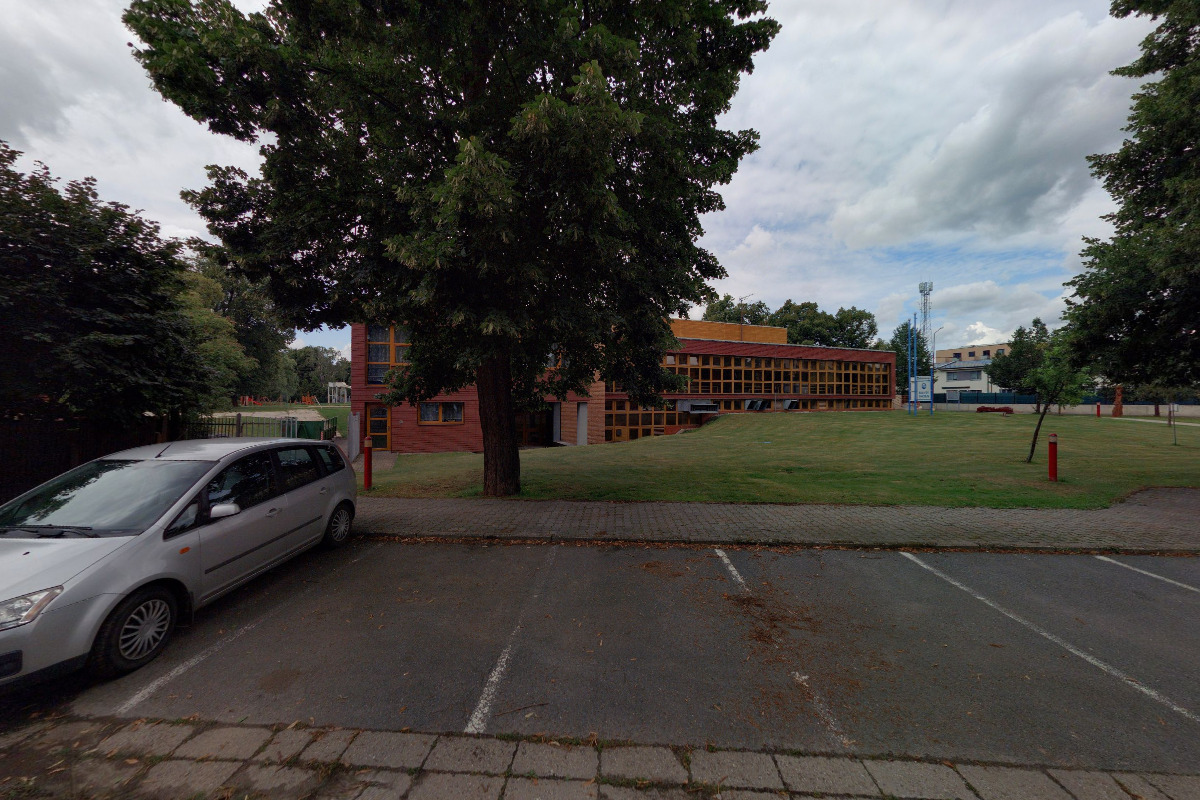 Bufet v plaveckém bazénu