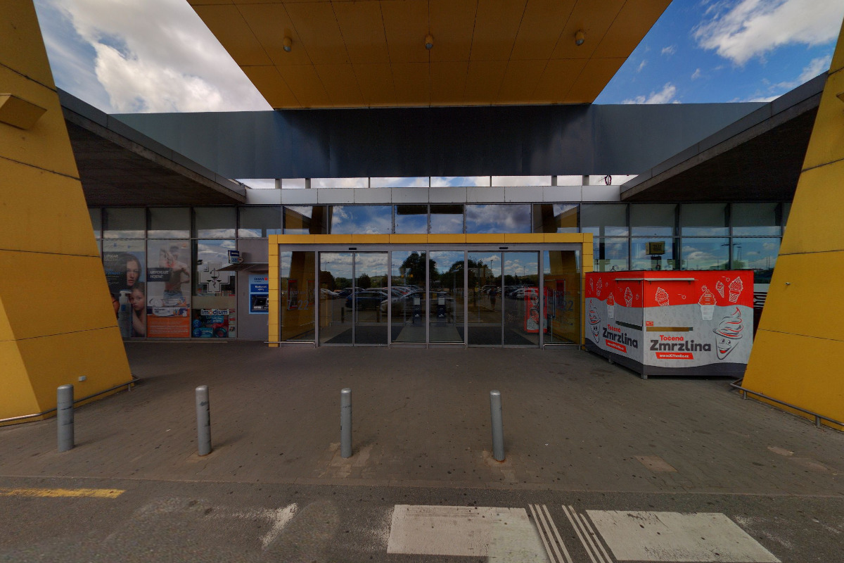 Albert Hypermarket
