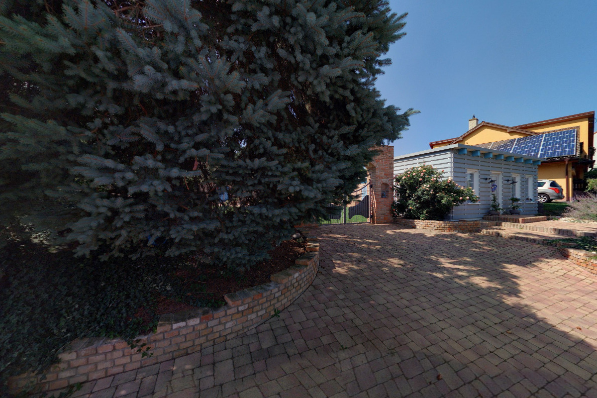 Modrý sklep Aviné - U Rabovských