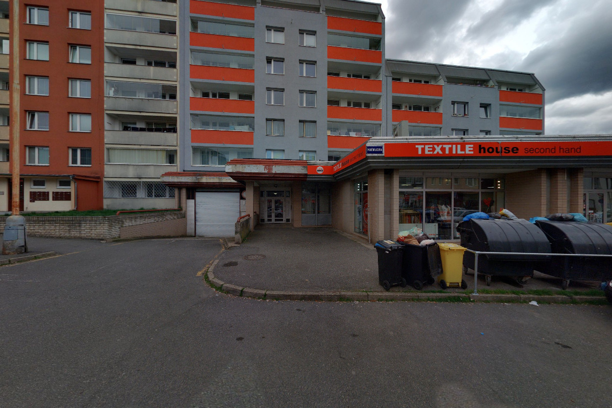 Textile house second hand