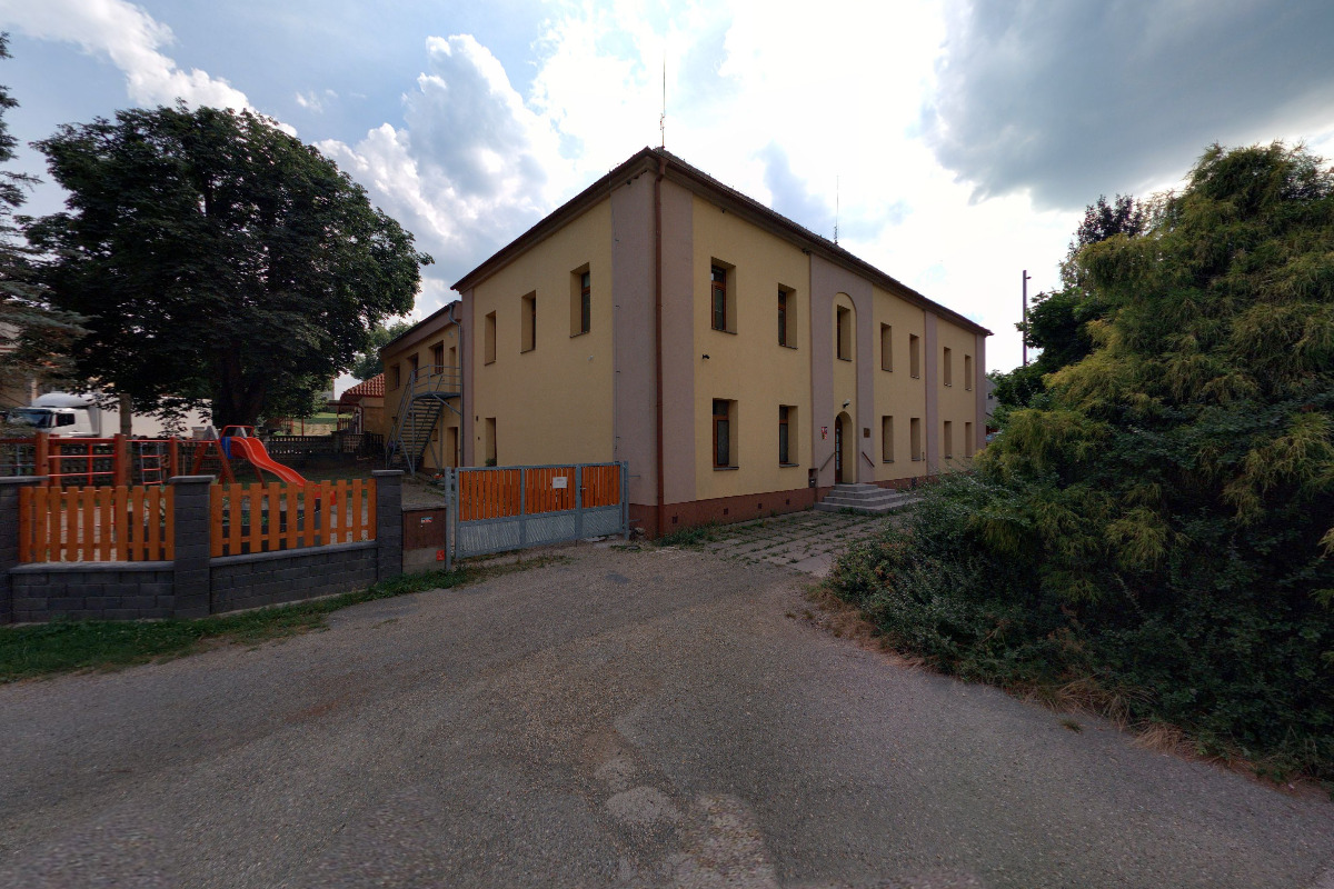 Základní škola a Mateřská škola Bratronice, okres Kladno