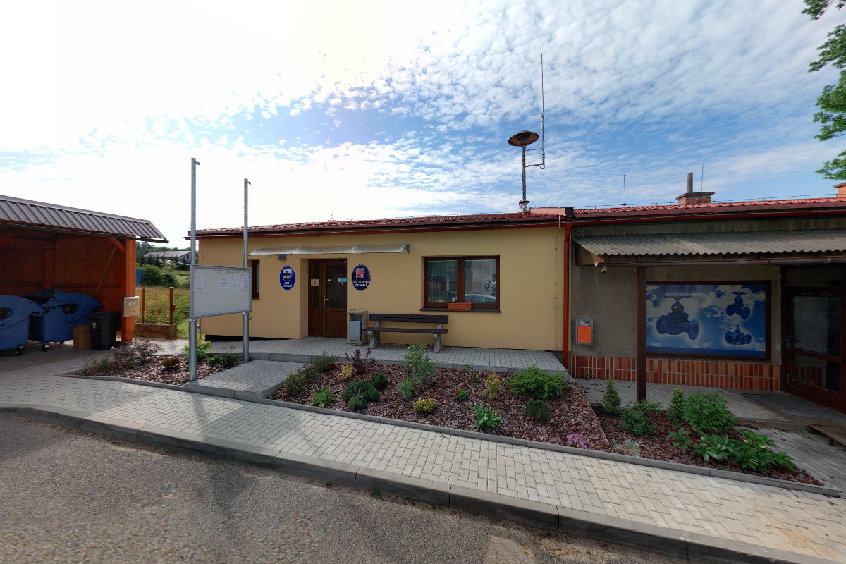 Záchlumí - obecní úřad foto 3