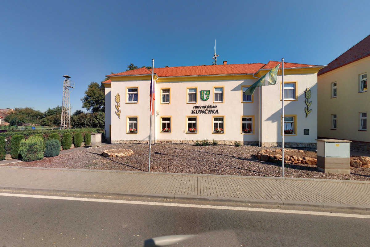 Kunčina - obecní úřad foto 2