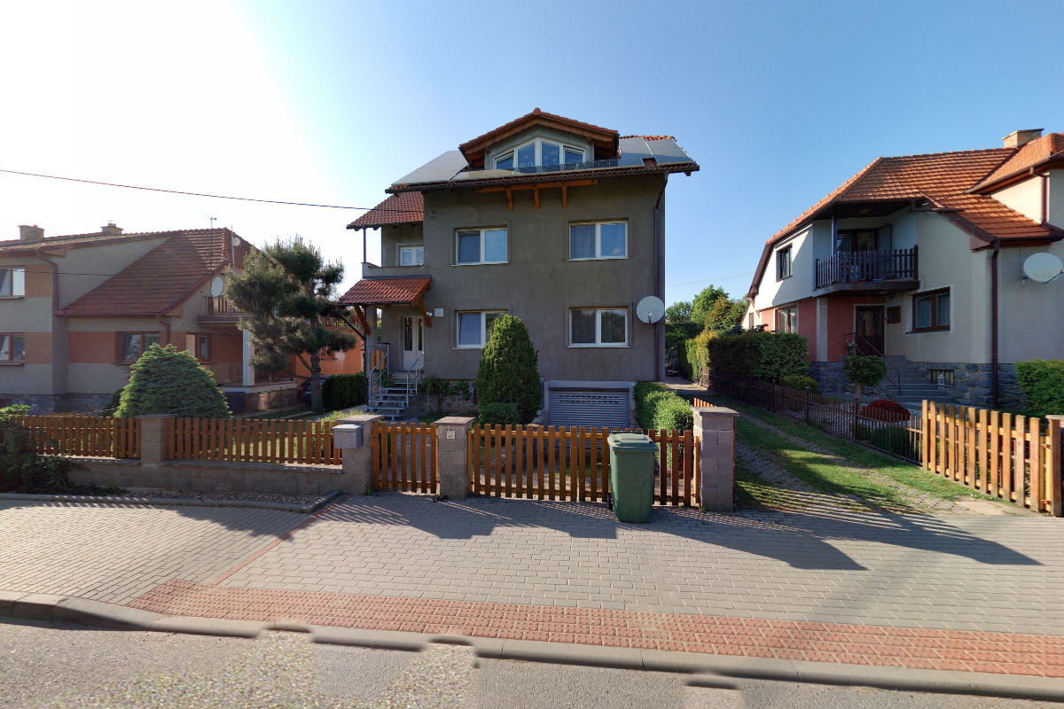 STAS universal, s.r.o.