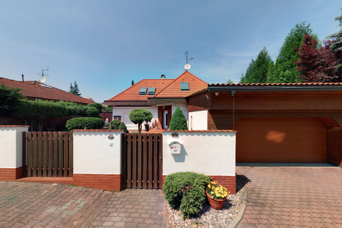 Mgr. Luděk Vojáček