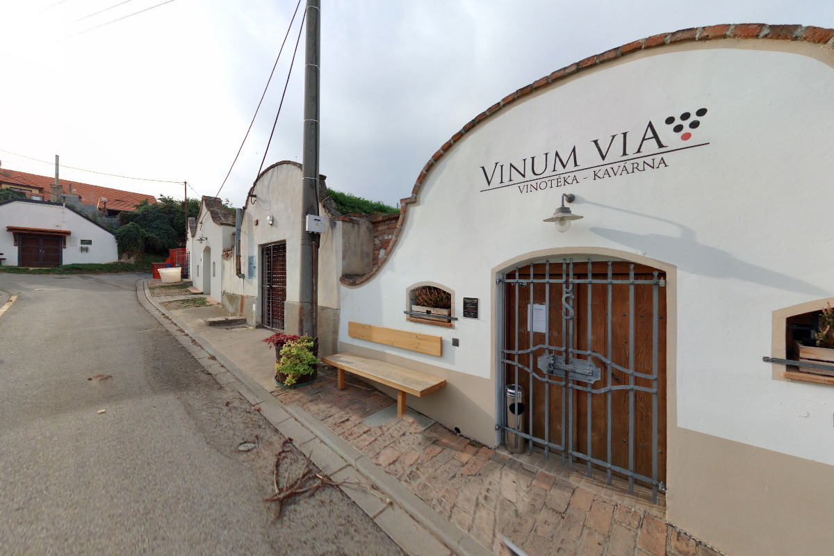 Vinotéka Vinum Via foto 4