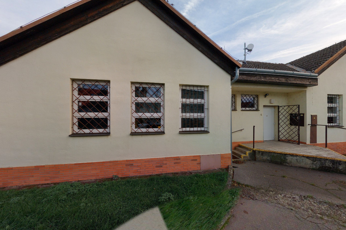 Pošta Hroznová Lhota foto 2