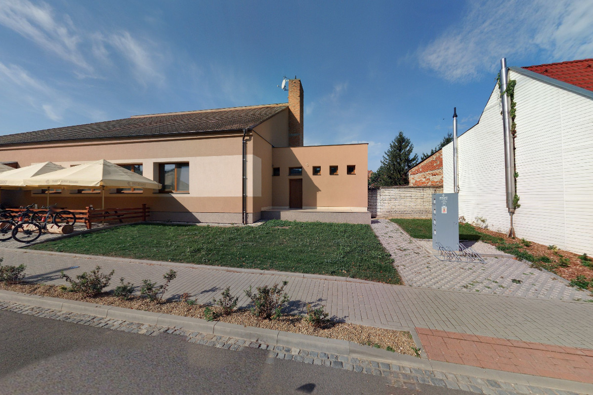 Nabíjecí stanice pro elektrokola a mobilní zařízení foto 6