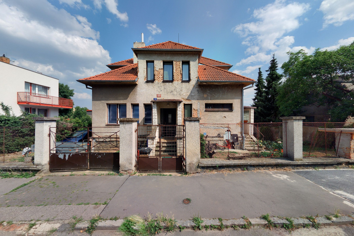 Elektrikář Zdeněk Srostlík