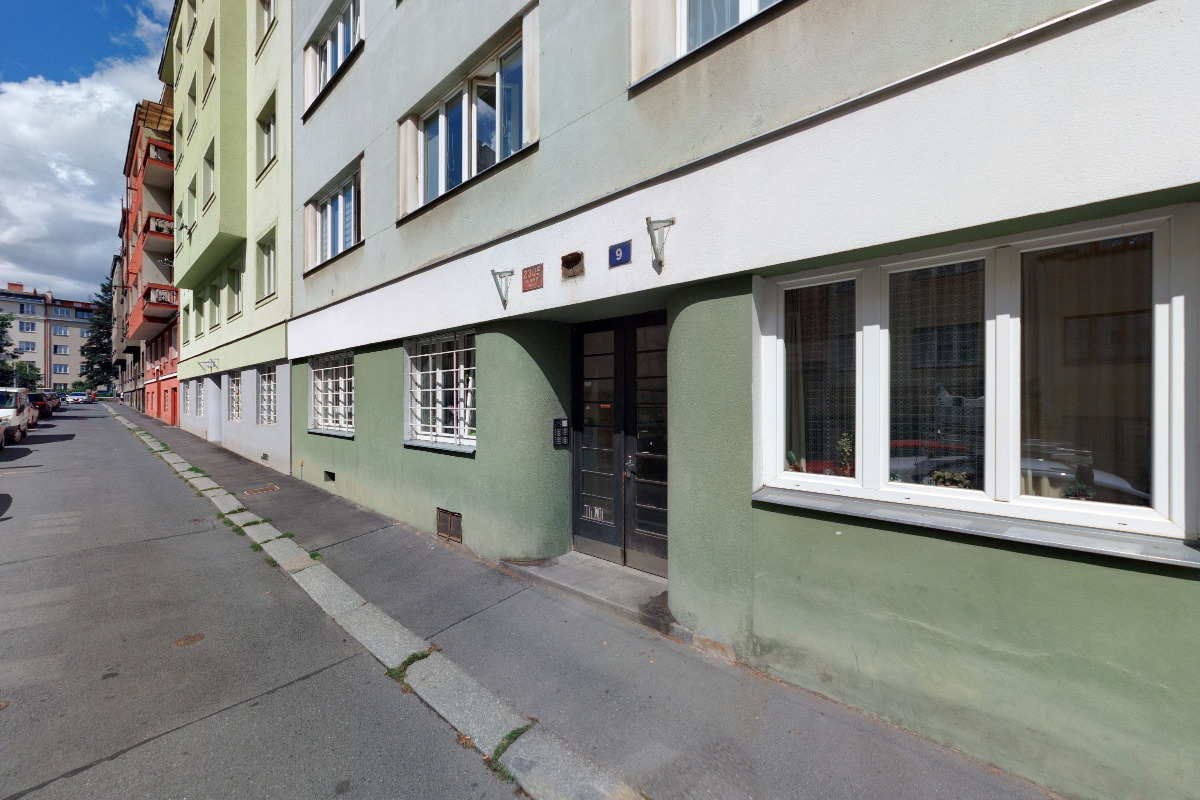 Prilbynalyze.cz - bezpečnost na horách