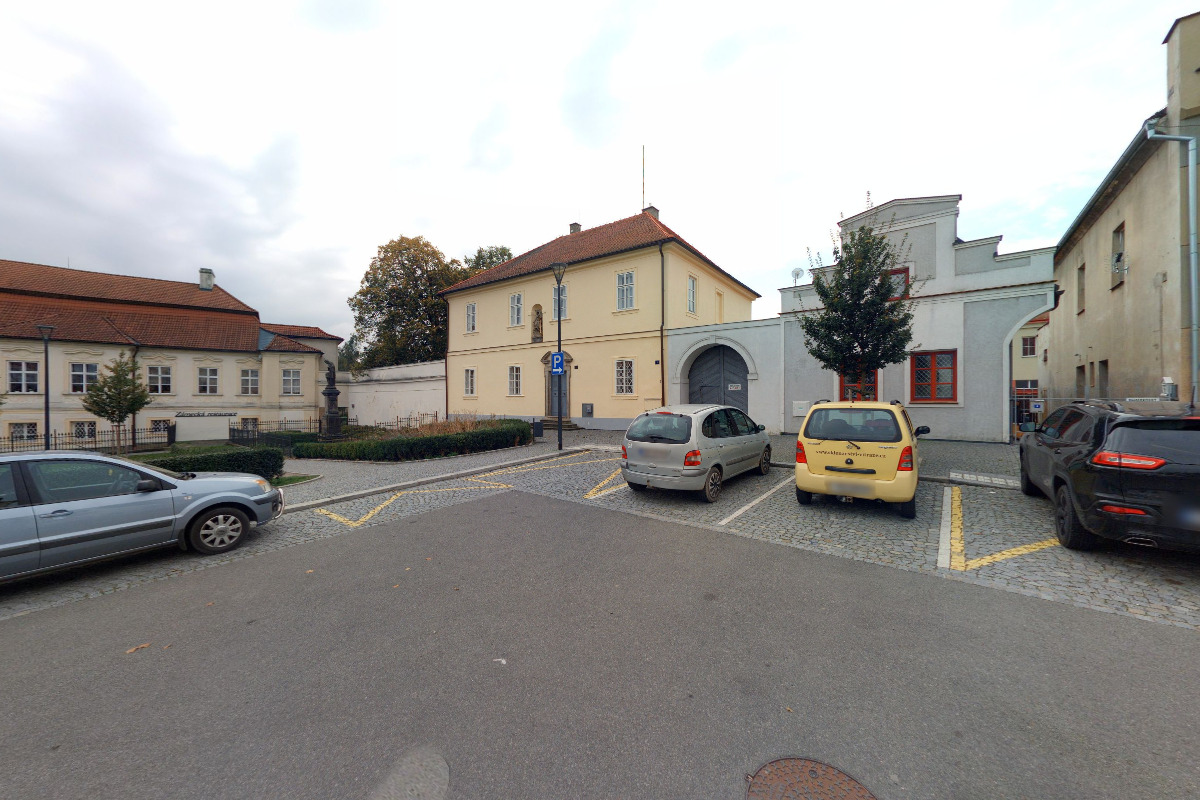 Římskokatolická farnost - děkanství Chrast u Chrudimě