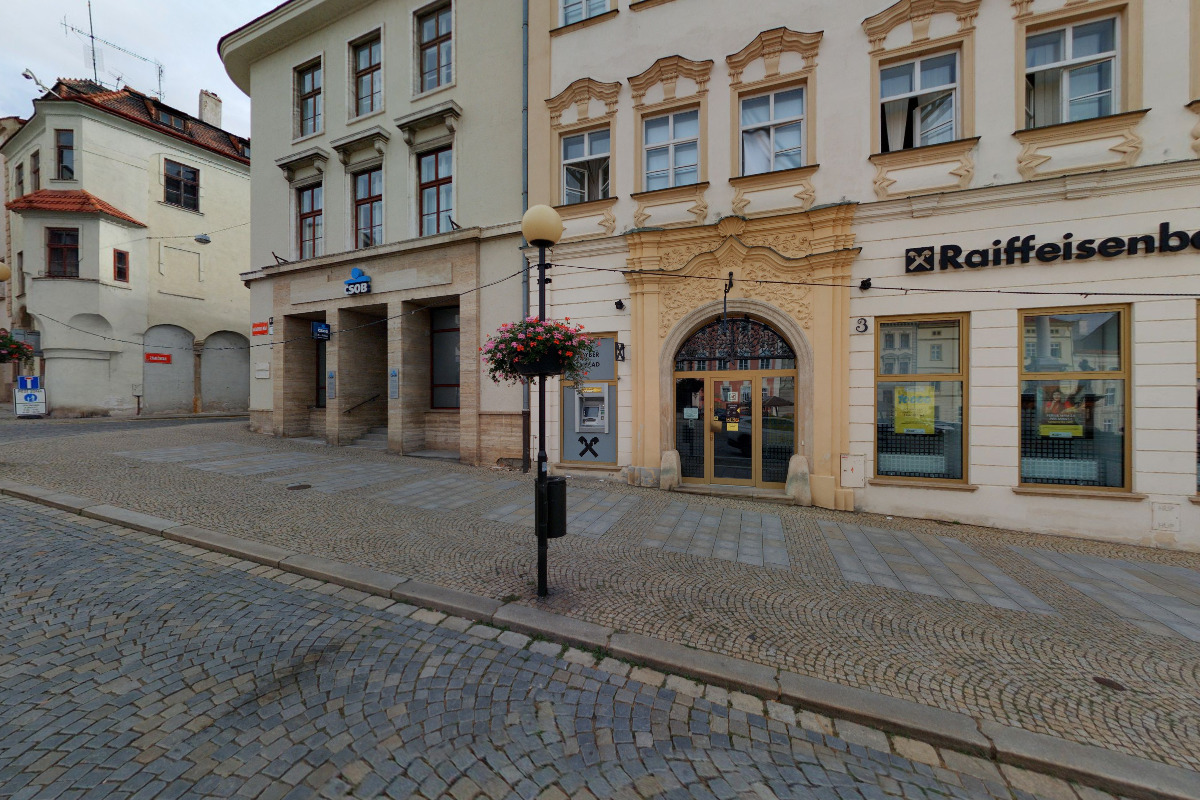 Raiffeisenbank - bankomat foto 2