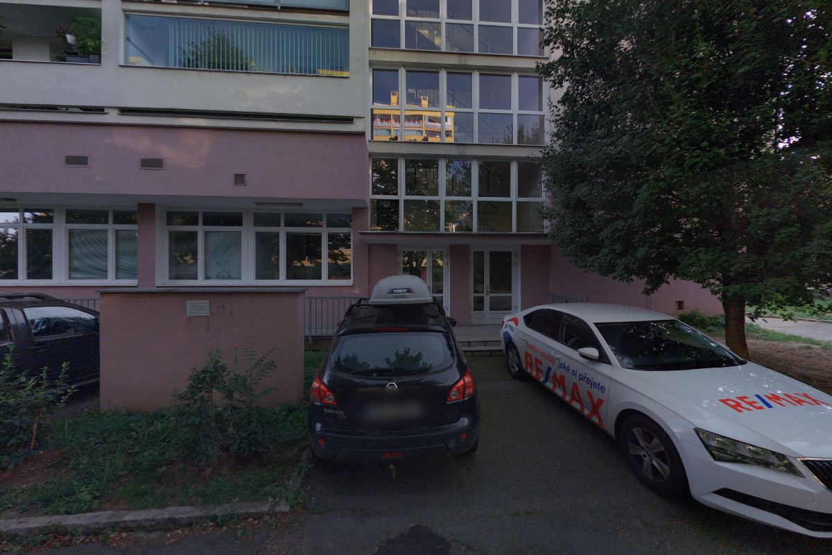 Minimarket-Potraviny Uzbecká