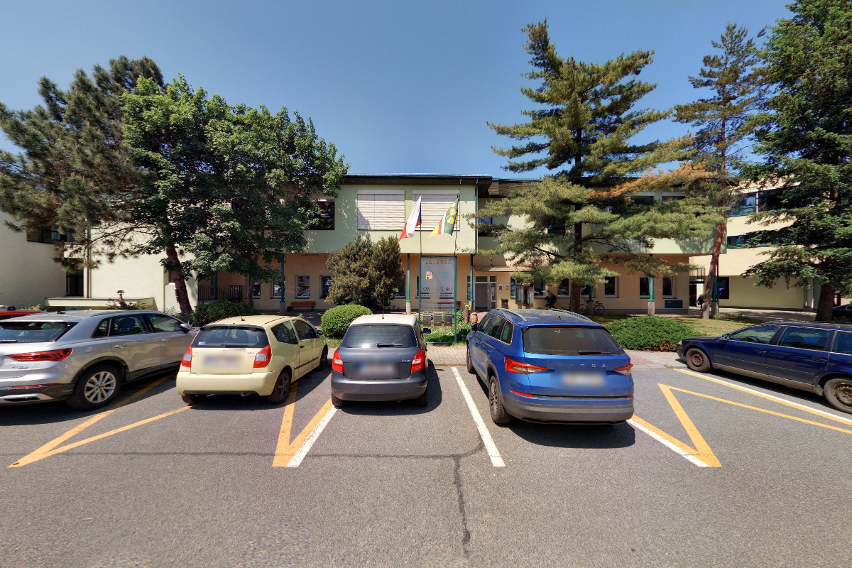 Zeleneč - obecní úřad