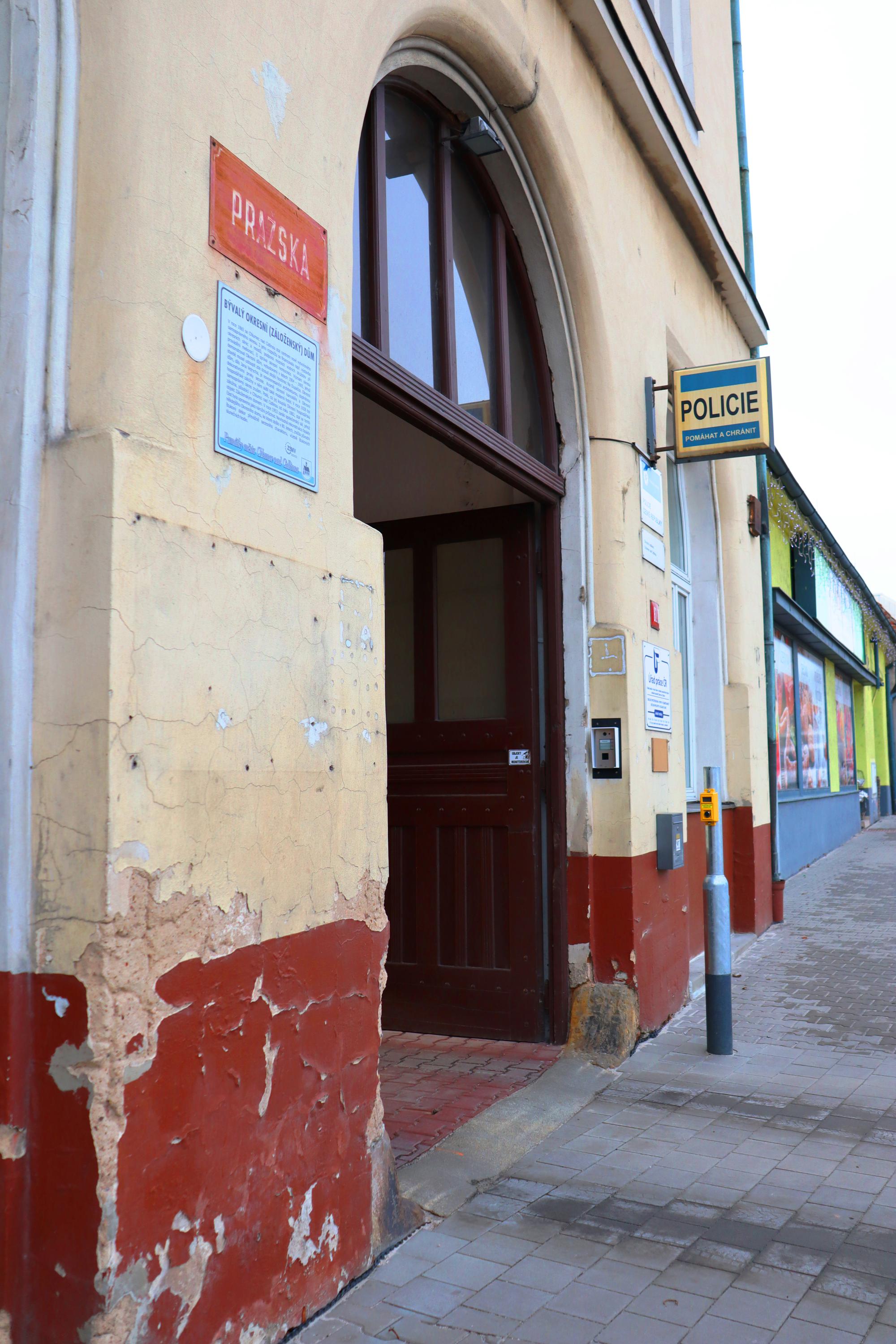 Policie ČR - Obvodní oddělení Chlumec nad Cidlinou foto 4
