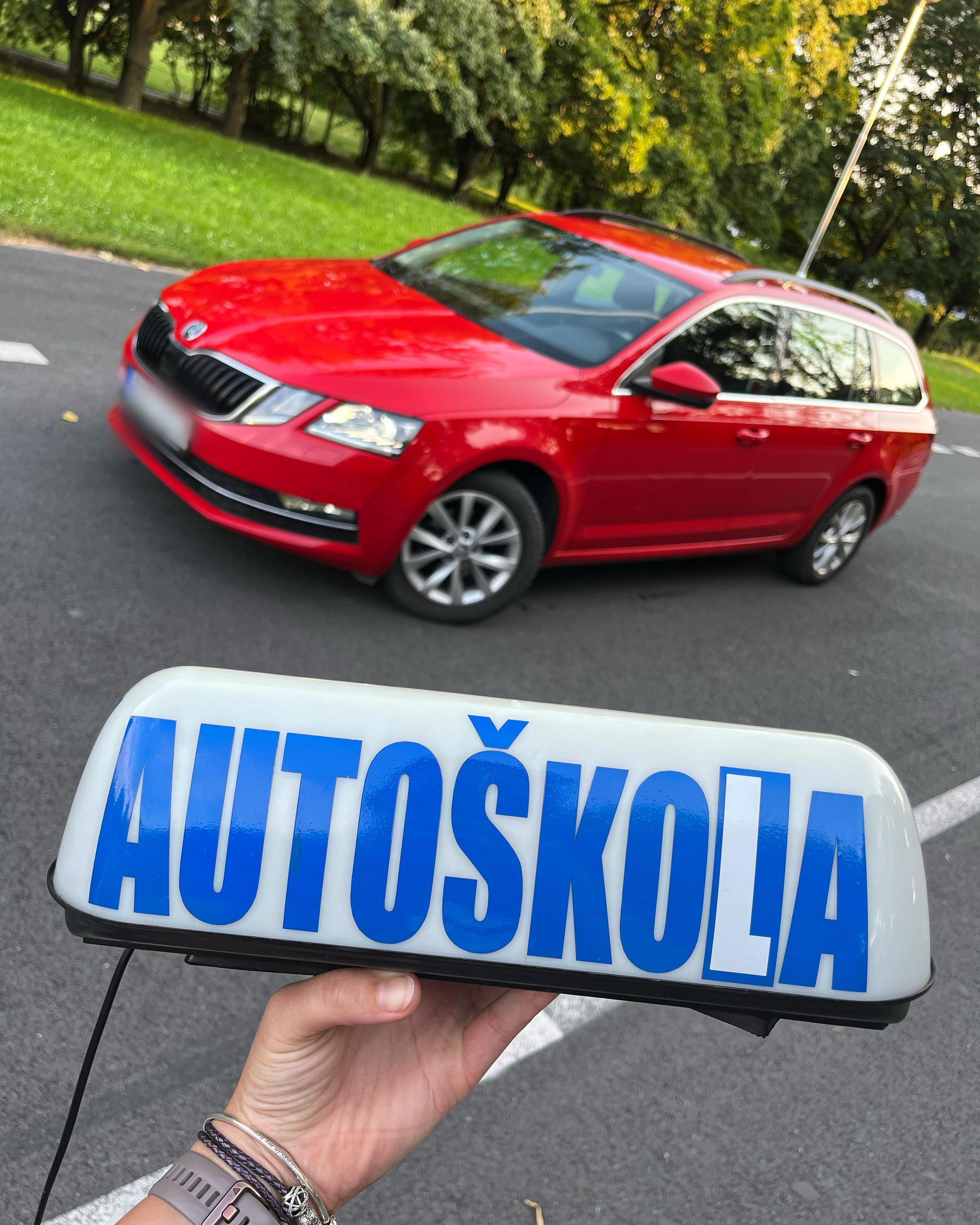 Bc. Pavel Podlucký Autoškola Mári foto 4