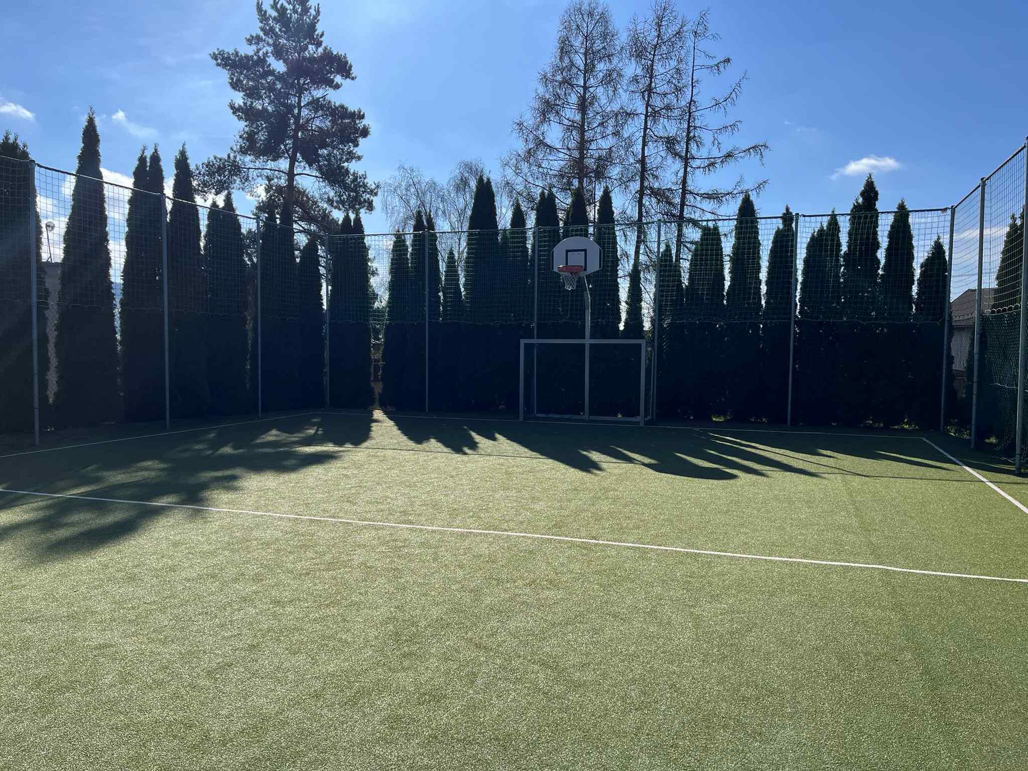 Víceúčelové hřiště Na Pláni