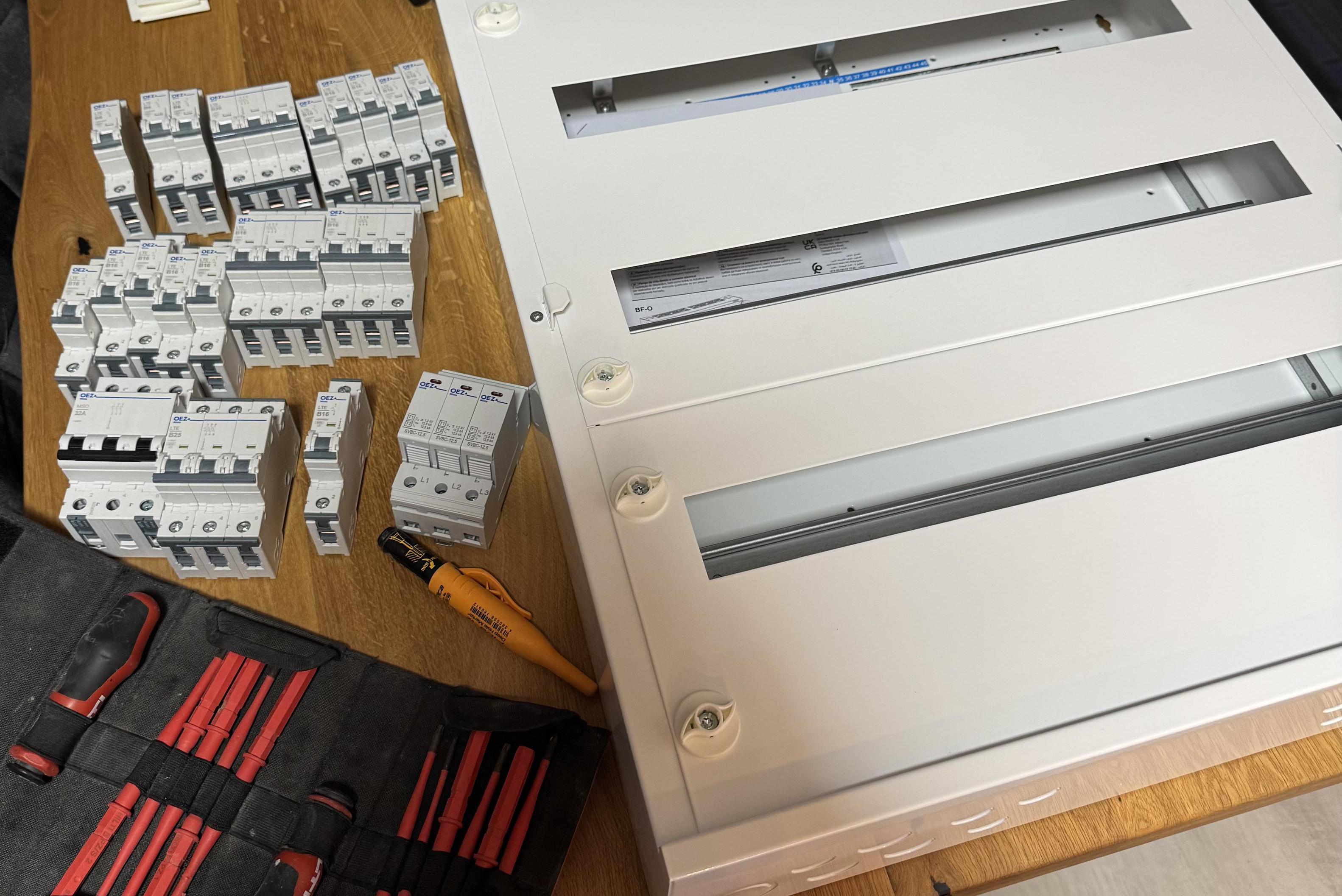 Michael Mentel - Elektromontáže