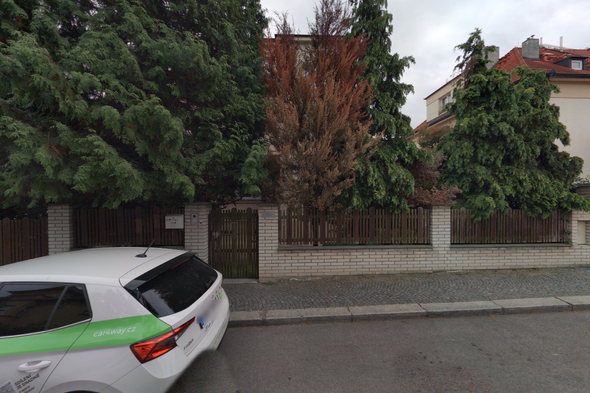 RZ1 Racing Shop foto 2