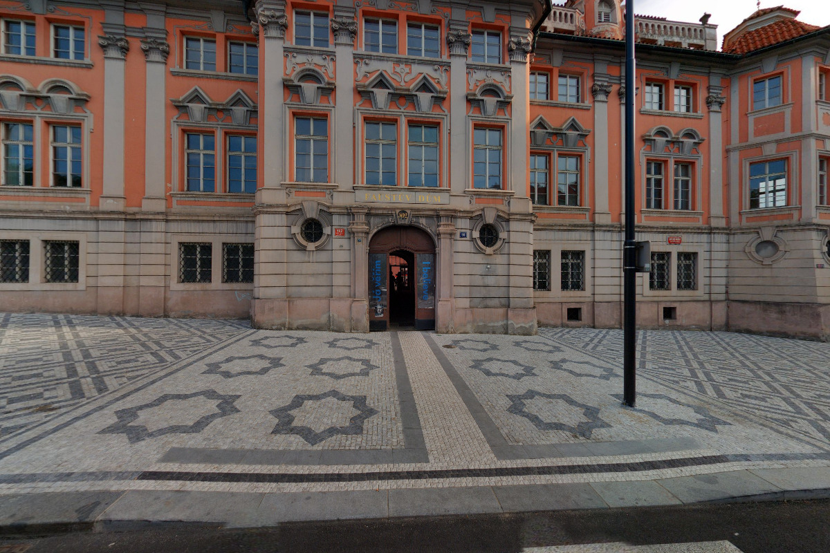 Hemodialyzační středisko 1. LF UK a VFN