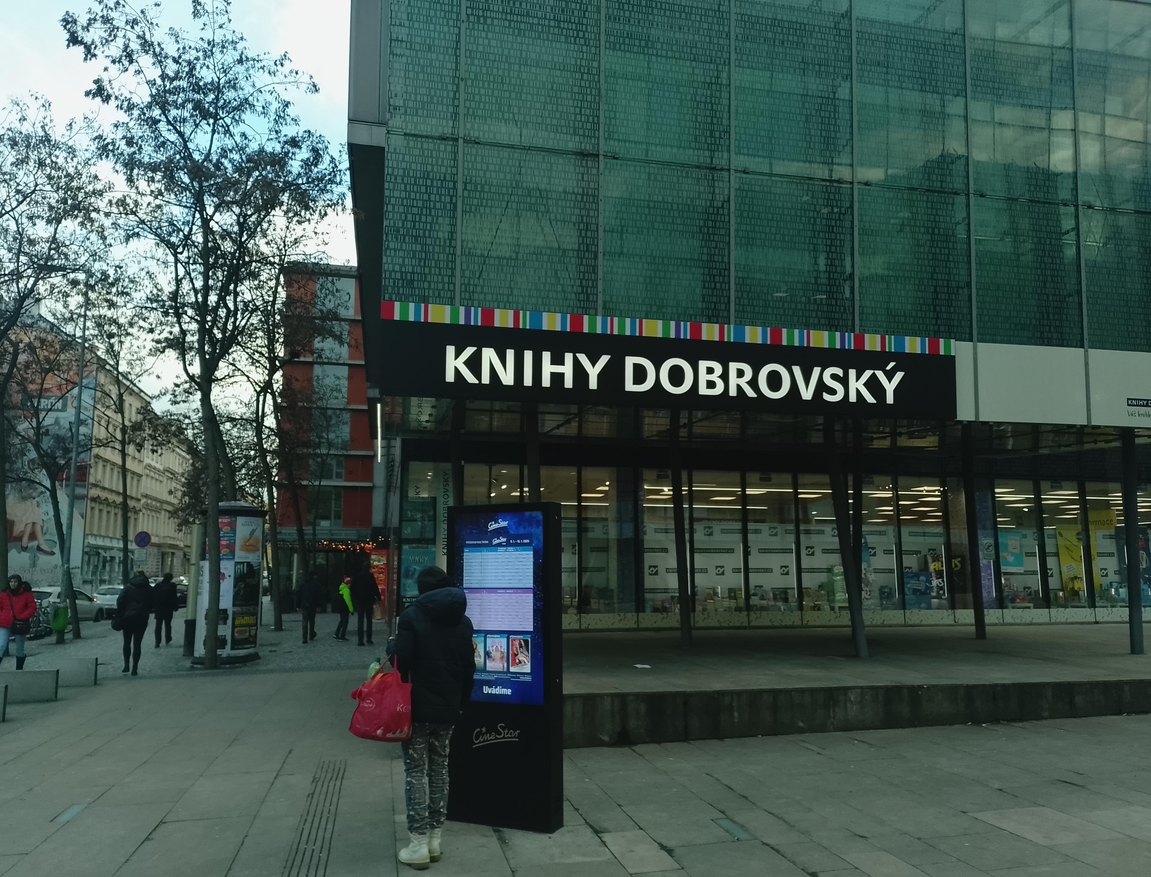 KNIHY DOBROVSKÝ foto 4