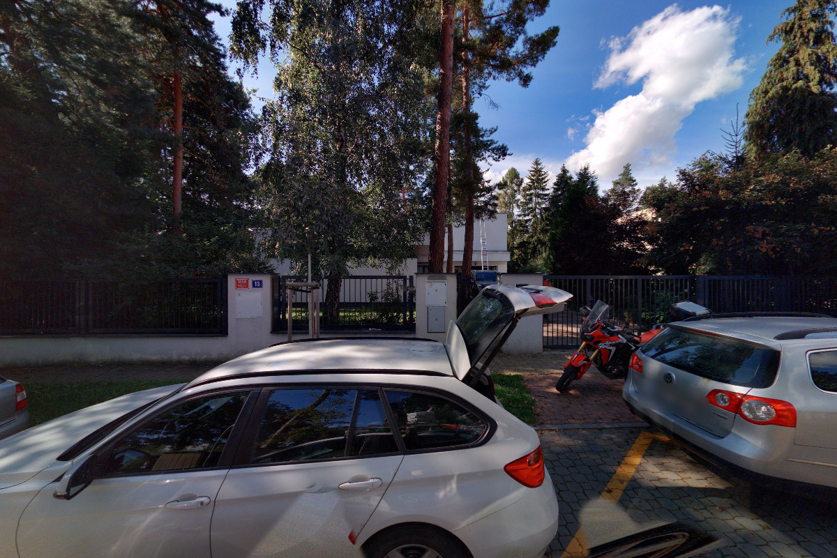 Mgr. Gabriella Šlemarová